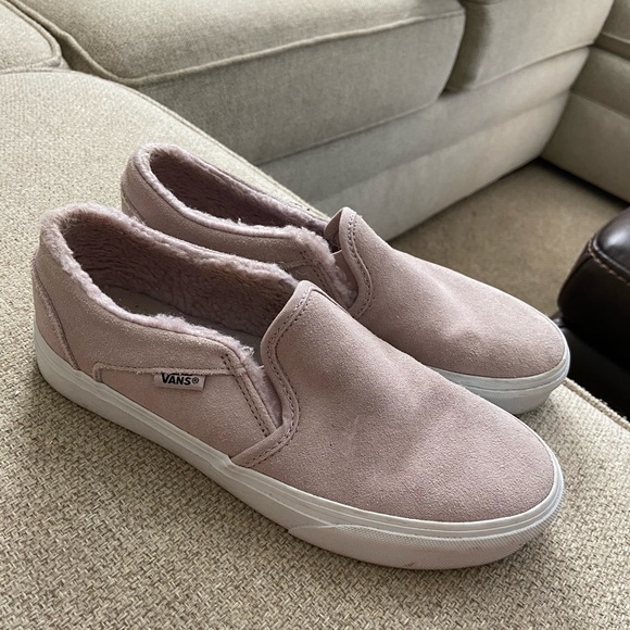 fuzzy inside slip on vans